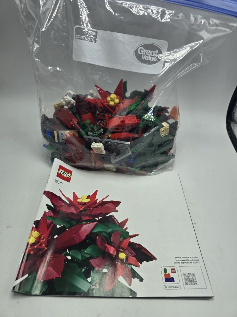 LEGO Poinsettia Holiday Botanical Collection (10370) Building Set